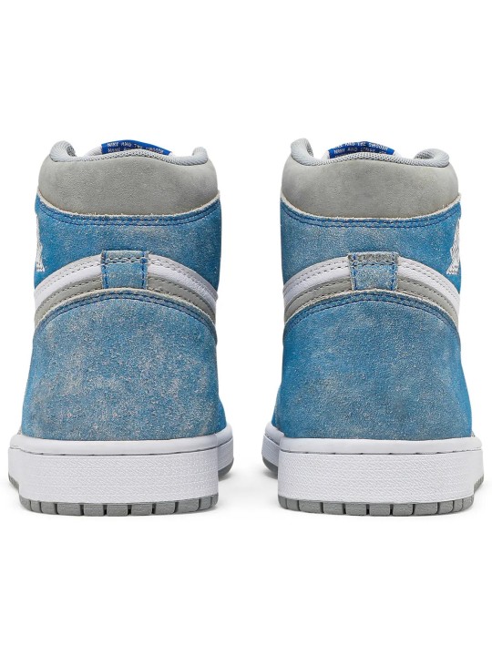 Air Jordan 1 Retro High OG 'Hyper Royal'